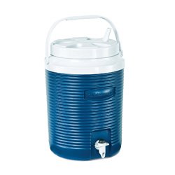 https://bestcooler.reviews/wp-content/uploads/2018/03/Rubbermaid-Water-jug.jpg